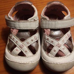 Stride rite kiki shoes